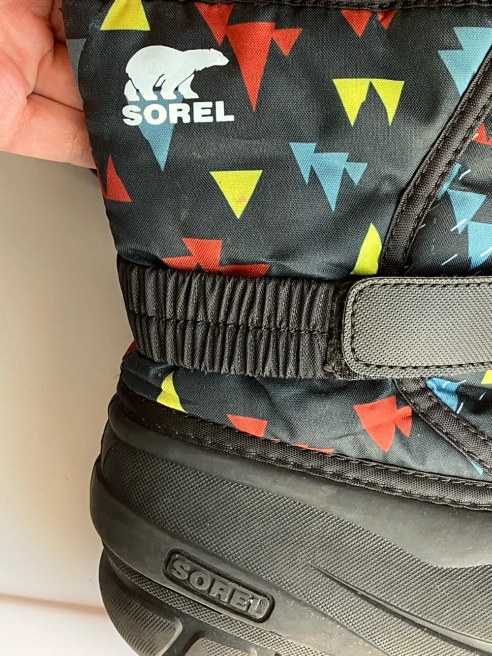 Sorel youth flurry™